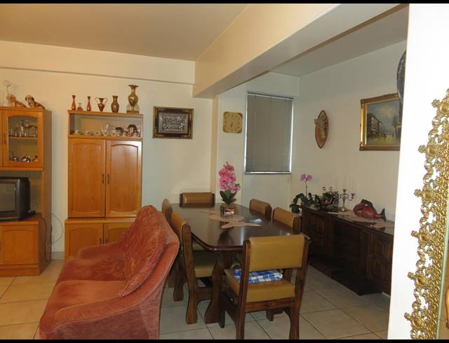 3 BEDROOM FLAT SOLD IN SUNNYSIDE